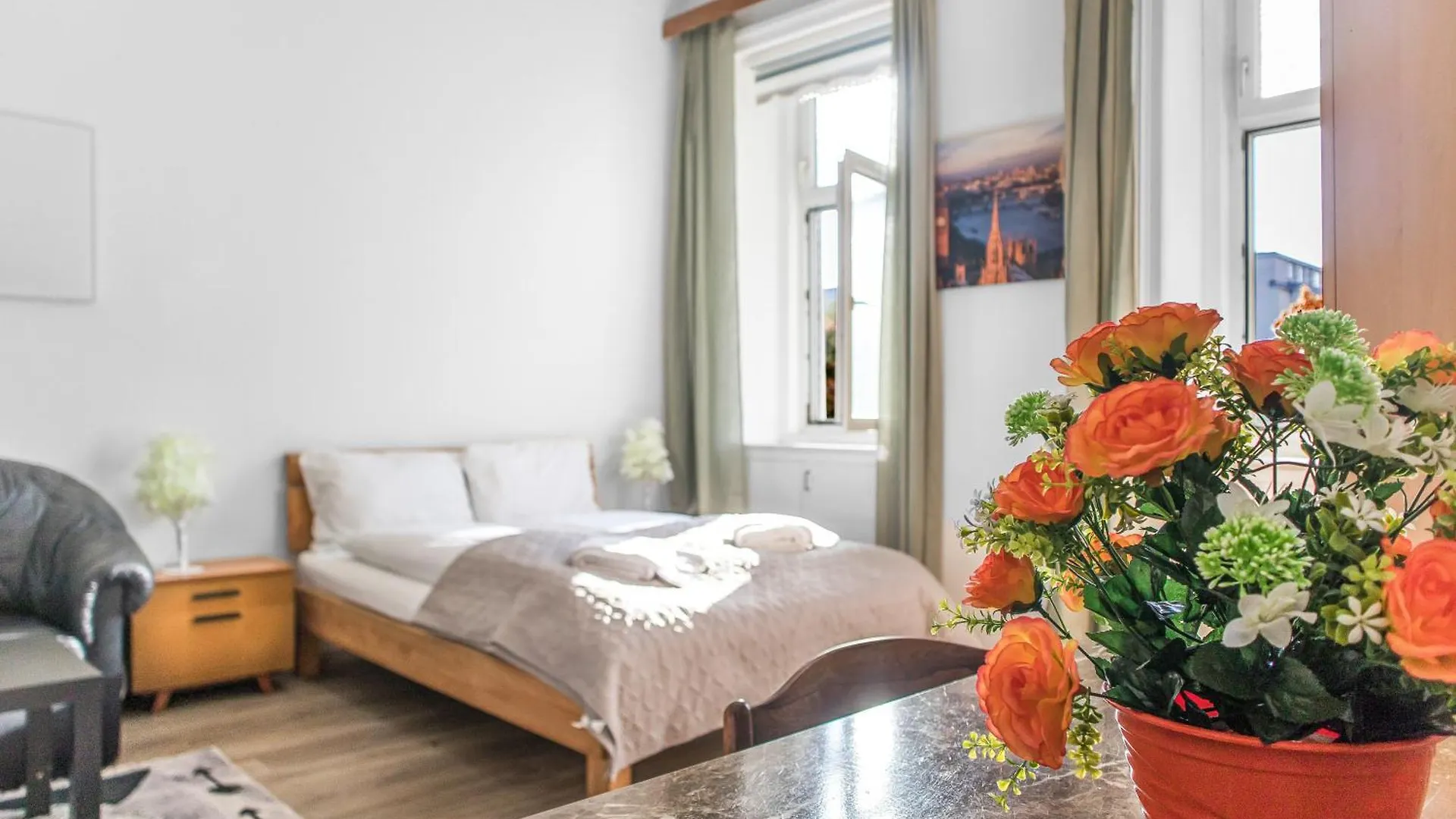 Cozy 1Br Apt Near Millenium Tower & Danube River Vienna 0*,