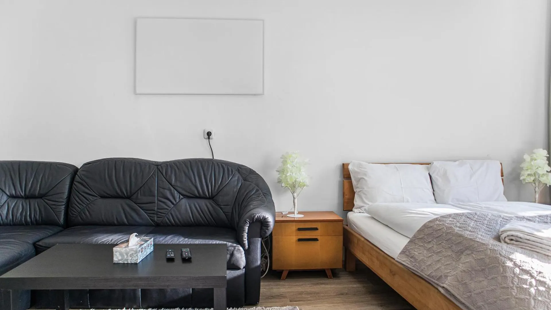 Cozy 1Br Apt Near Millenium Tower & Danube River Vienna Apartment
